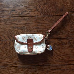 Dooney and Burke Wrislet